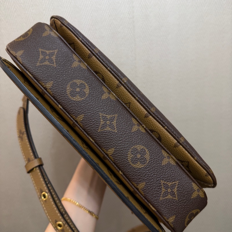 LV 雙色原花金釦Pochette Métis手提斜背郵差包M44876-8