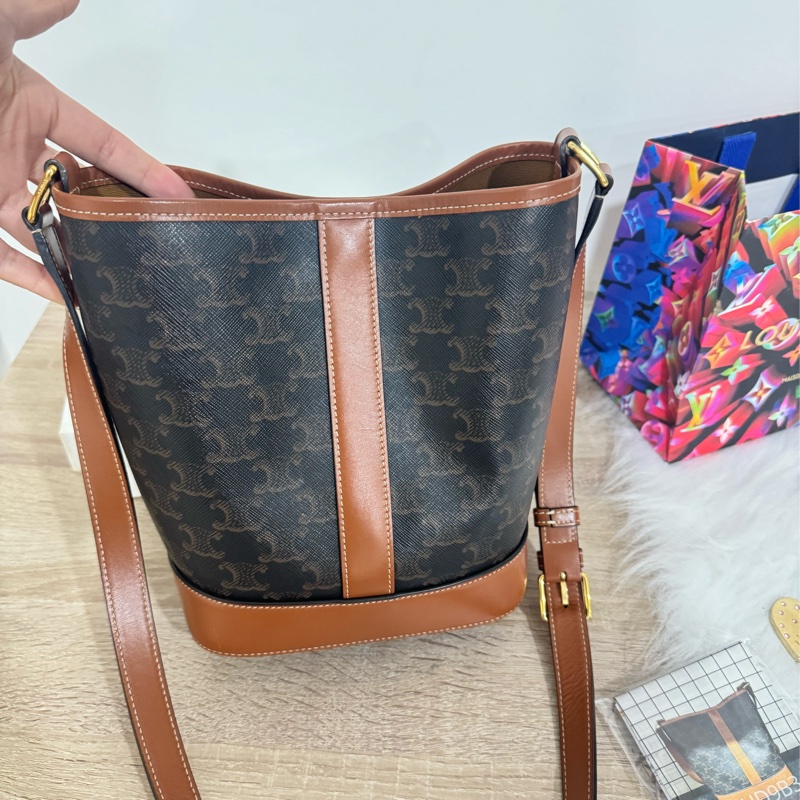 Celine 老花小水桶-2