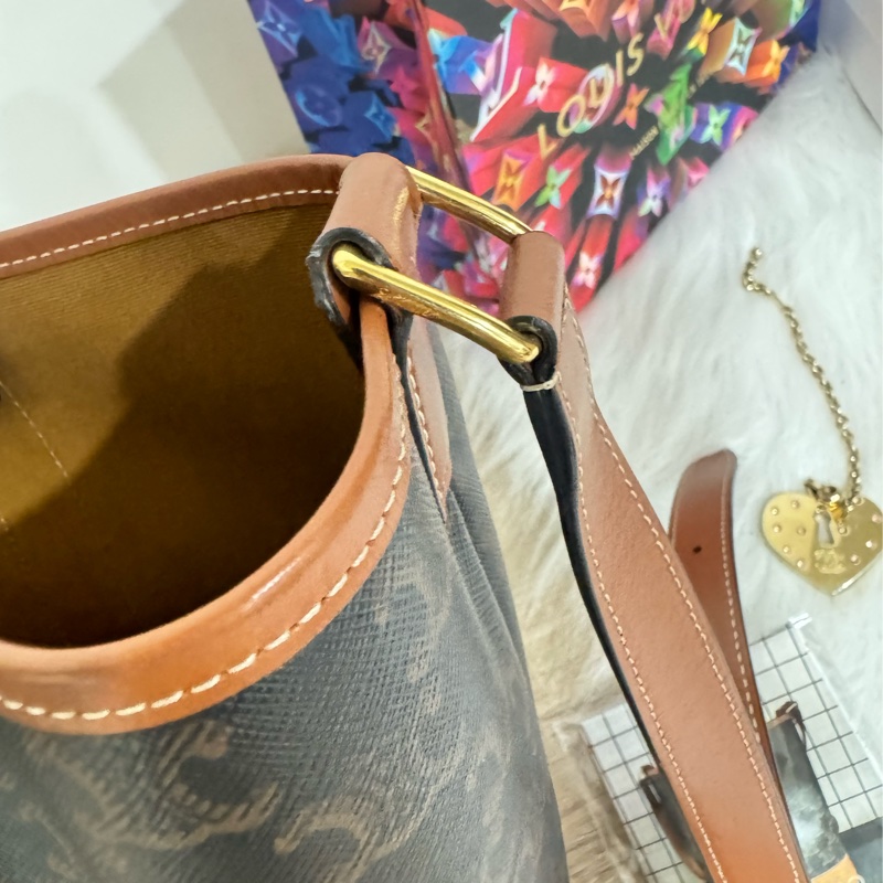 Celine 老花小水桶-6