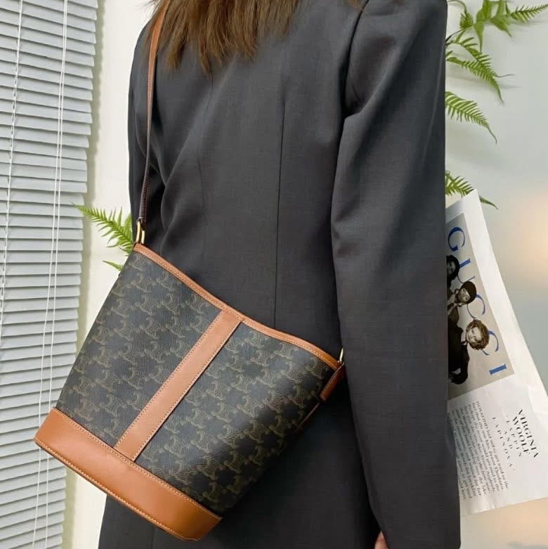 Celine 老花小水桶-21