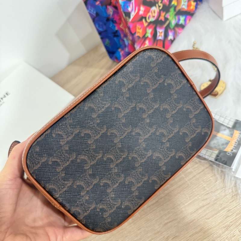 Celine 老花小水桶-29