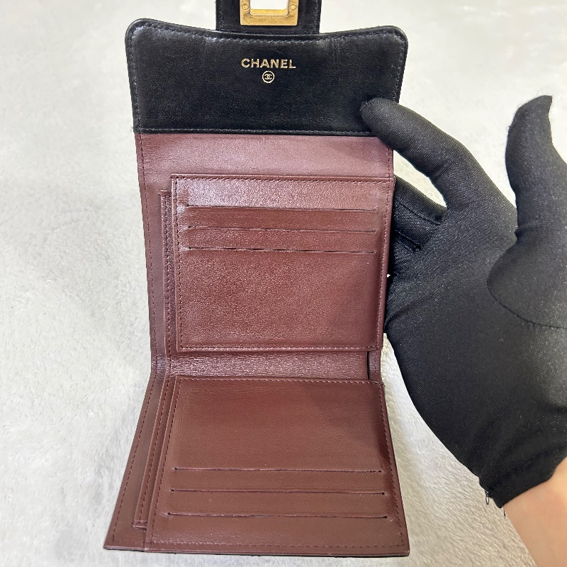 Chanel 香奈爾 三折絎縫羊皮短夾 25 開-20