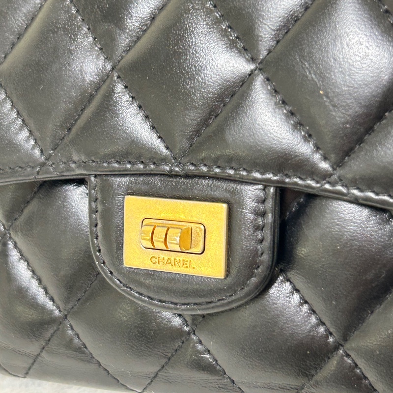 Chanel 香奈爾 三折絎縫羊皮短夾 25 開-29