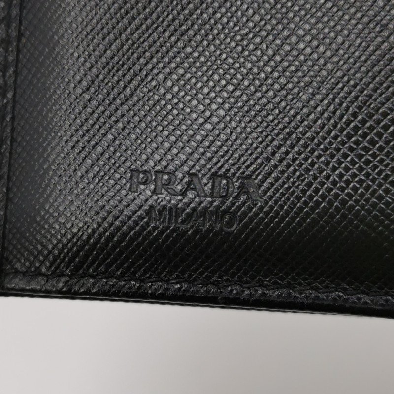 Prada牛皮純色字母Logo卡包-6