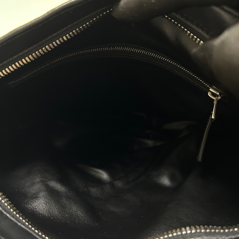 Bottega Veneta BV Twist 黑色編織扭結手提包-17