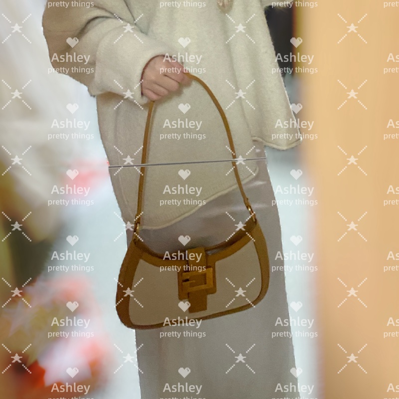 Gucci 棕色系 米白帆布拼接咖啡色皮革肩背腋下包-1