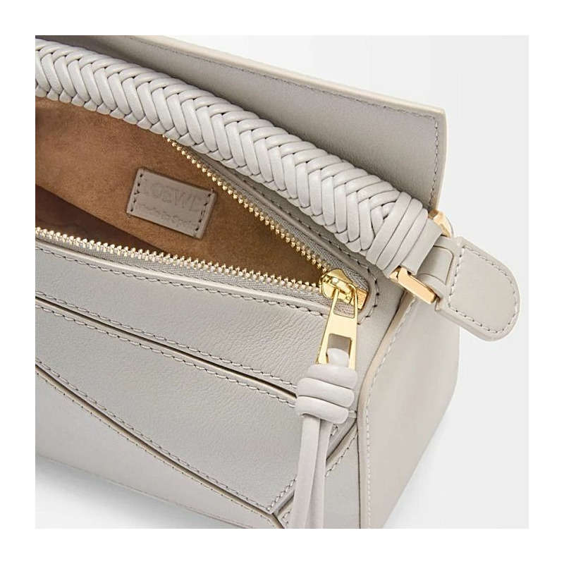 LOEWE 光滑小牛皮迷你拼圖包 6579-4