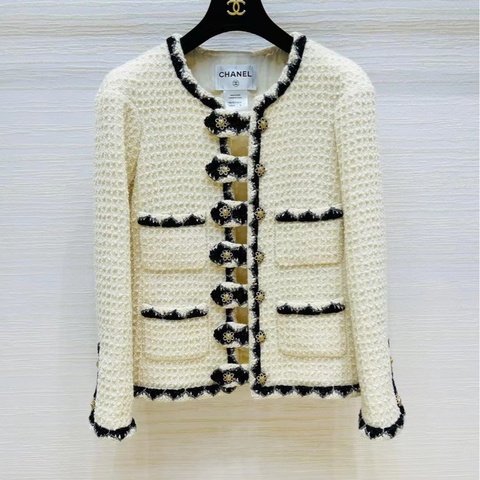 ⭐️ Chanel Jacket 外套