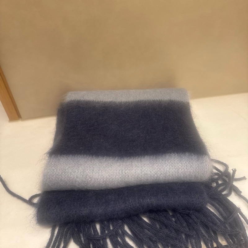 Miu Miu 羊毛流蘇圍巾 藍 全新-1