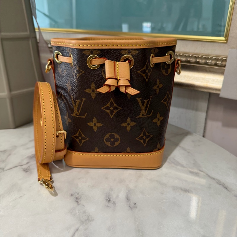 LV 原花Nano Noe金釦束口手提肩斜背水桶包M81266-0