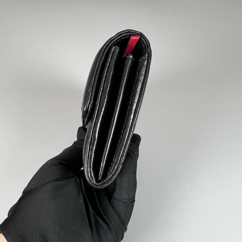 CHANEL 19中夾黑-2