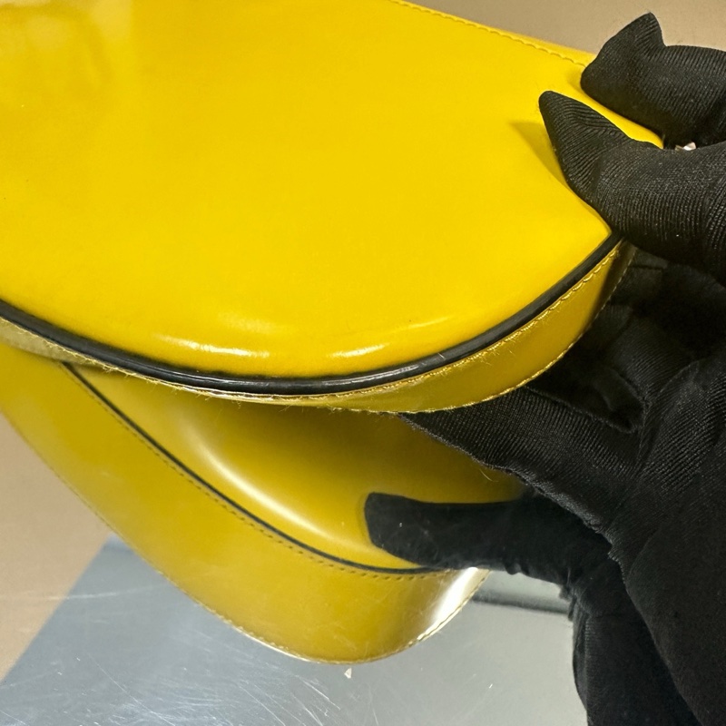 Prada  cleo翻蓋小號腋下包 box皮黃色銀扣-11