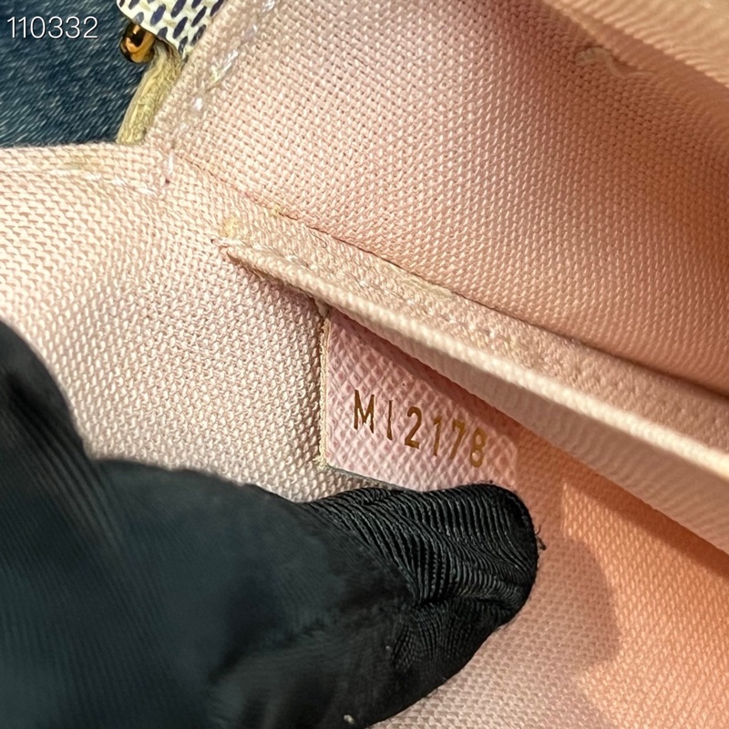 【98新】LV路易威登 Pochette Felicie白棋盤格塗層帆布三合一-5