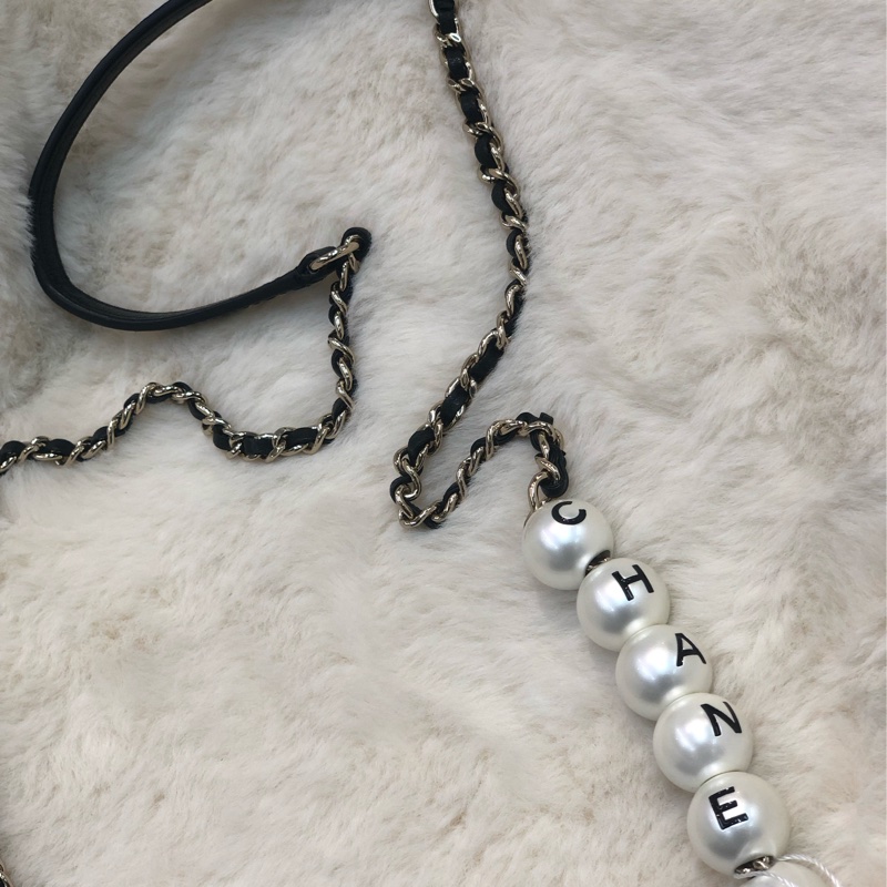 Chanel 黑色珍珠字鏈條 Flap Bag XC124-16