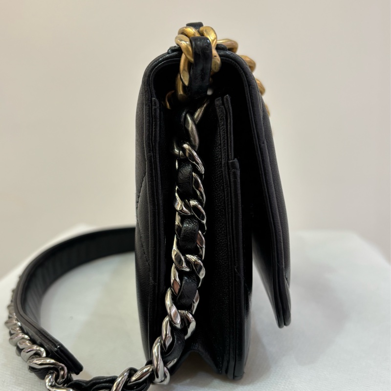 CHANEL黑羊皮19WOC-2