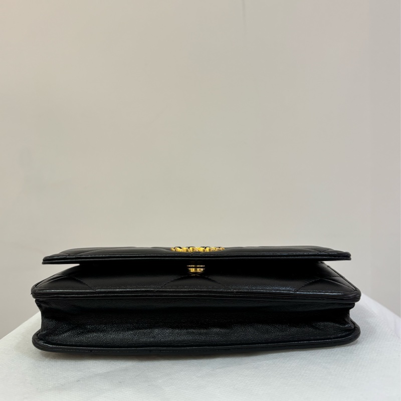 CHANEL黑羊皮19WOC-3