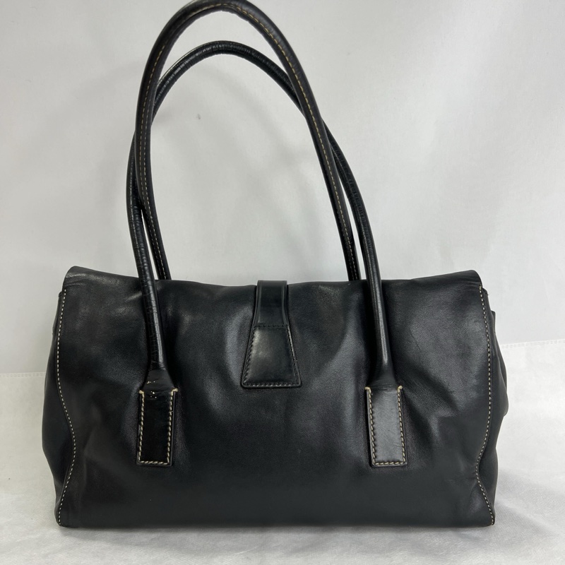 義大利🇮🇹 Prada黑色小羊皮法棍包 大特價🉐👜不費力的優雅👜珍藏特價9成新🉐全網最低甜甜價滴血🩸釋出-9