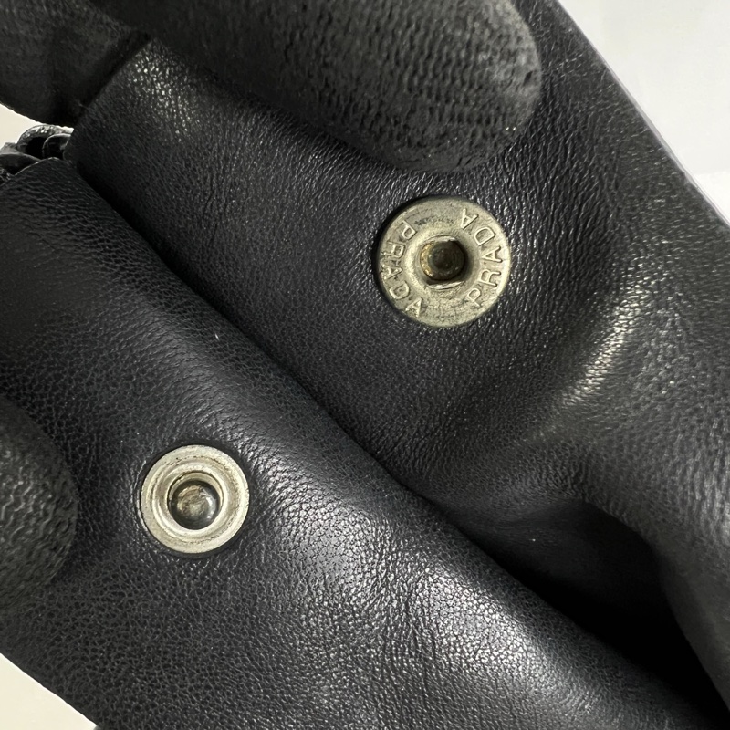 義大利🇮🇹 Prada黑色小羊皮法棍包 大特價🉐👜不費力的優雅👜珍藏特價9成新🉐全網最低甜甜價滴血🩸釋出-11