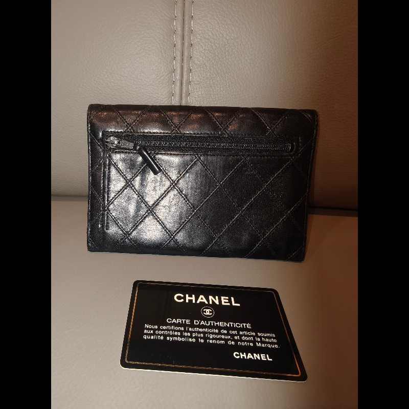 日本帶回薄款香奈兒附保卡菱格短皮夾，附保卡-5