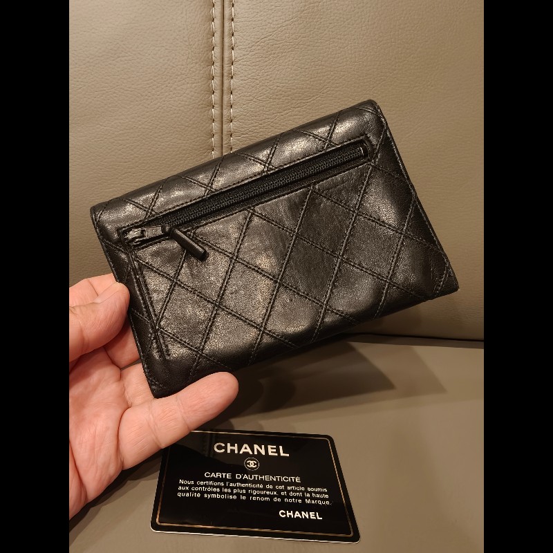 日本帶回薄款香奈兒附保卡菱格短皮夾，附保卡-6