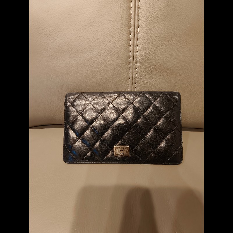 日本帶回薄款香奈兒附保卡菱格短皮夾，附保卡-15