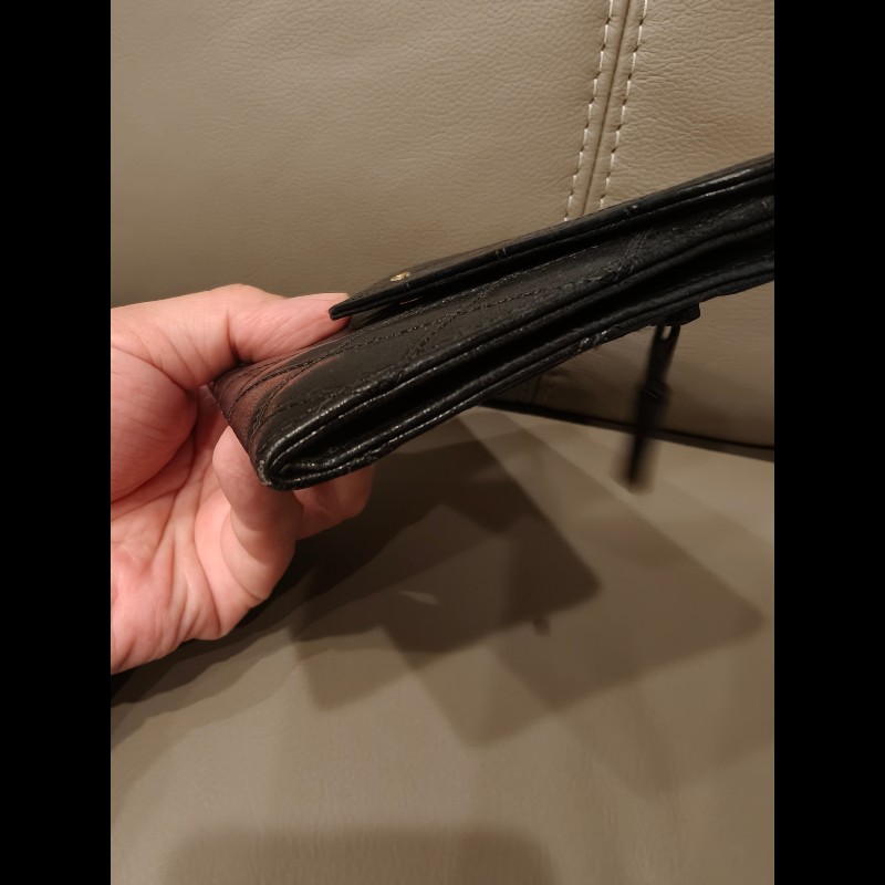 日本帶回薄款香奈兒附保卡菱格短皮夾，附保卡-18