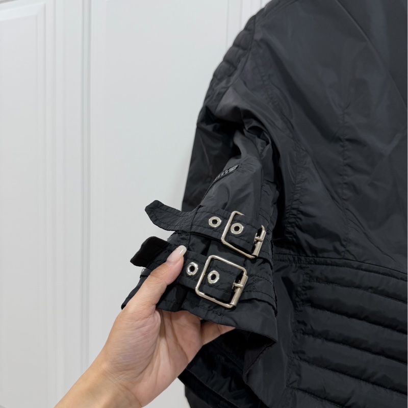 moncler 黑色 立領 輕羽絨 短版羽絨 羽絨外套 夾克 短外套 風衣外套 防風外套 飛行外套-12