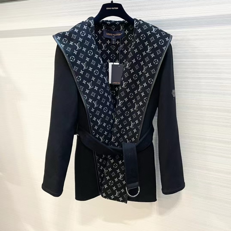 Lv大衣全新未穿過大全配尺寸34-10