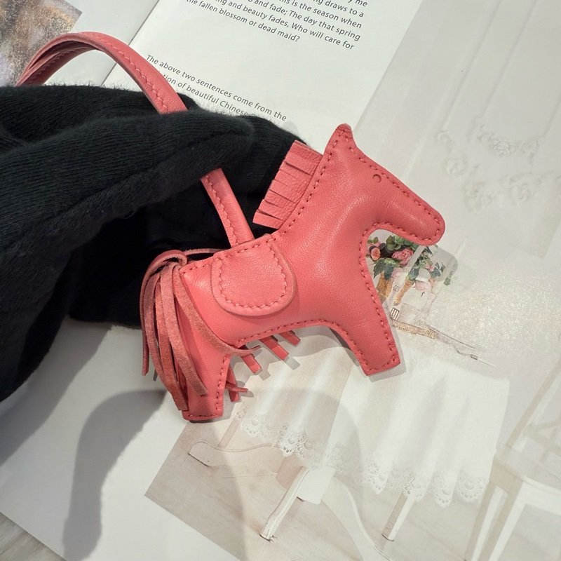 Hermès 愛馬仕 小馬吊飾 （粉色）-2