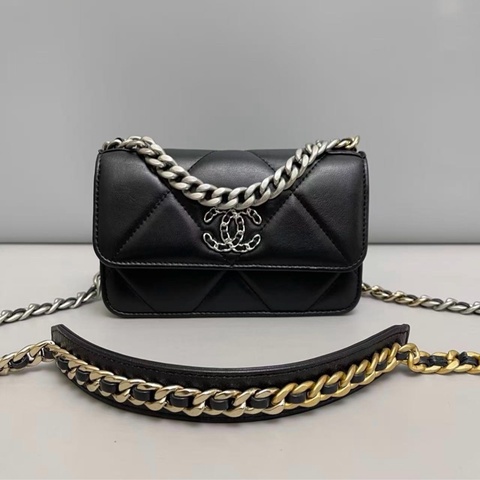 ✨全網最平！Chanel 19 Bag WOC 迷你 黑銀 芯片款 97新