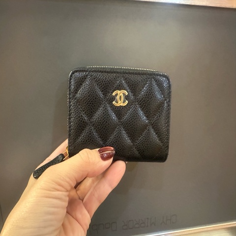 Chanel 黑荔枝皮金釦ㄇ拉零錢卡包 AP0216