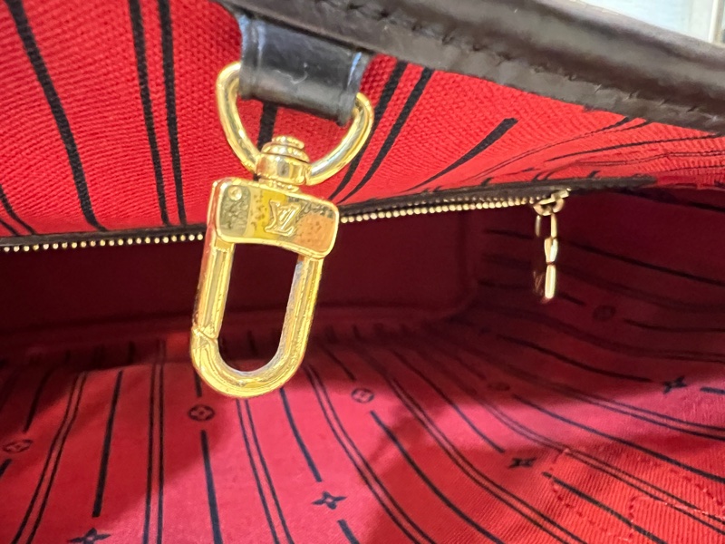 LV 咖格金釦Neverfull PM 手提肩背托特包-10