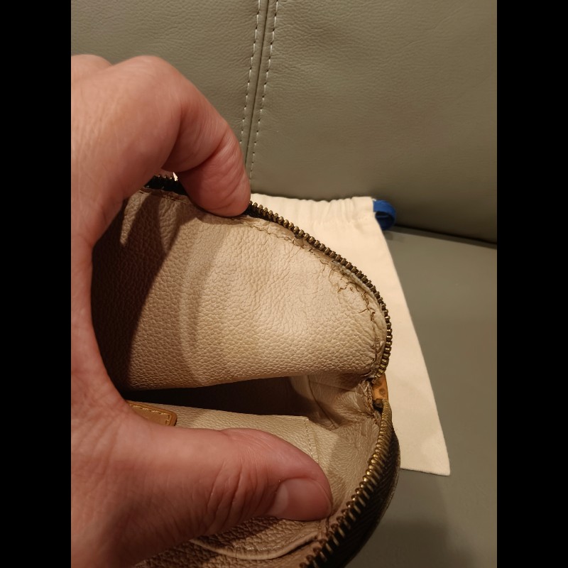 特價出清日本帶回中古2手LV老花化妝包，內裡乾淨-8