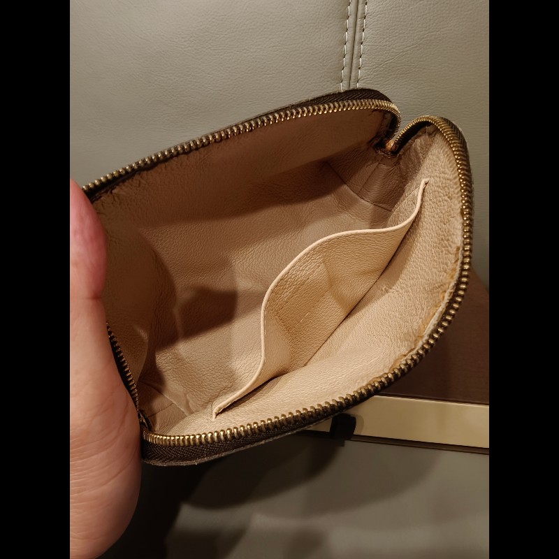 特價出清日本帶回中古2手LV老花化妝包，內裡乾淨-15