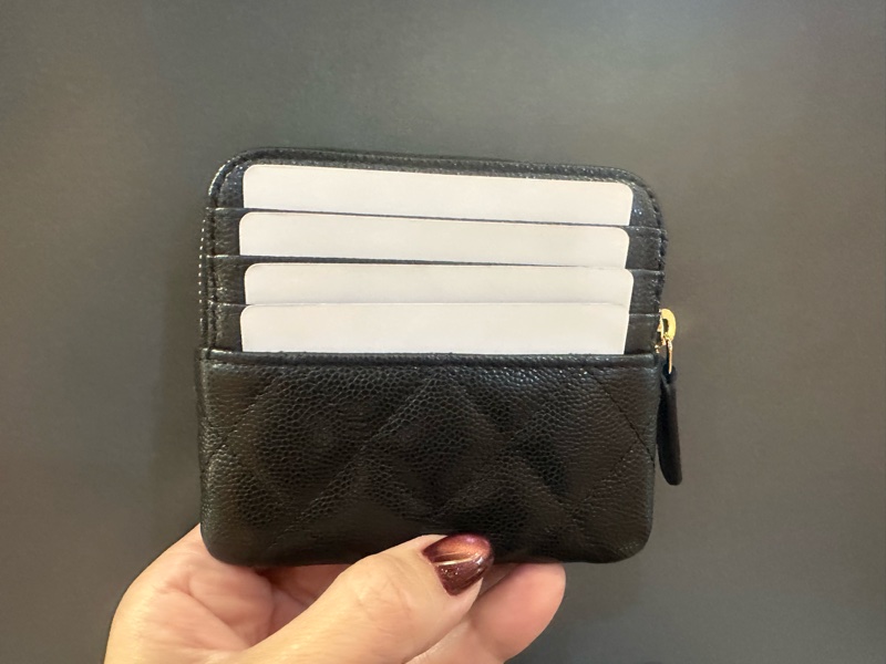 Chanel 黑荔枝牛皮淡金釦5卡ㄇ拉零錢包AP2061-1