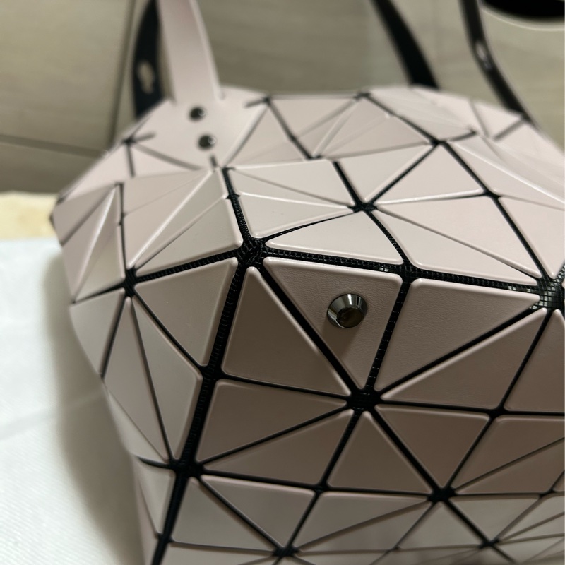 BAO BAO ISSEY MIYAKE三宅一生 肩背包手提包 藕粉色 皮質三角格10x6手提/肩背包-2