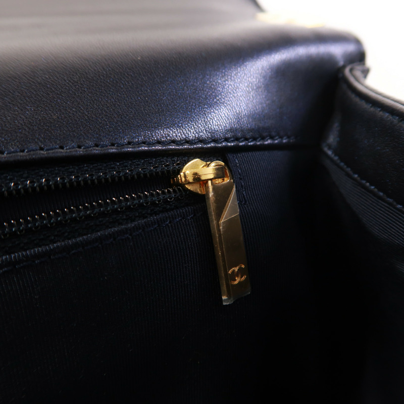 CHANEL 牛皮皮革Boy 30鏈帶肩背袋-15