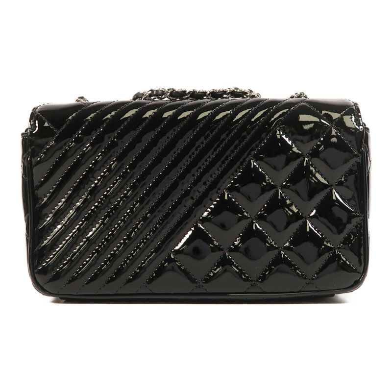 CHANEL 漆皮皮革Coco Boy Flap Bag銀扣鏈帶肩背袋-1