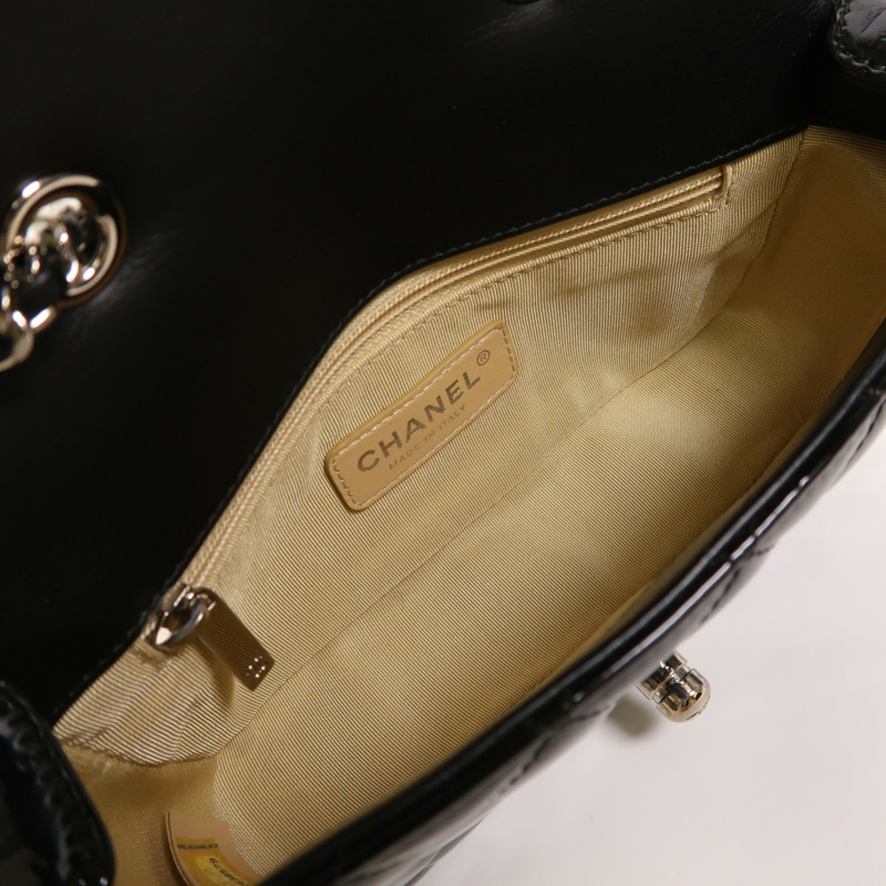 CHANEL 漆皮皮革Coco Boy Flap Bag銀扣鏈帶肩背袋-4