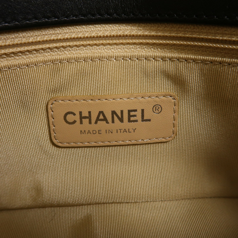 CHANEL 漆皮皮革Coco Boy Flap Bag銀扣鏈帶肩背袋-5