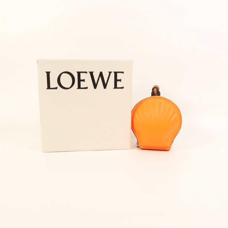 LOEWE 牛皮皮革Seashell Pouch銀扣肩背袋-7