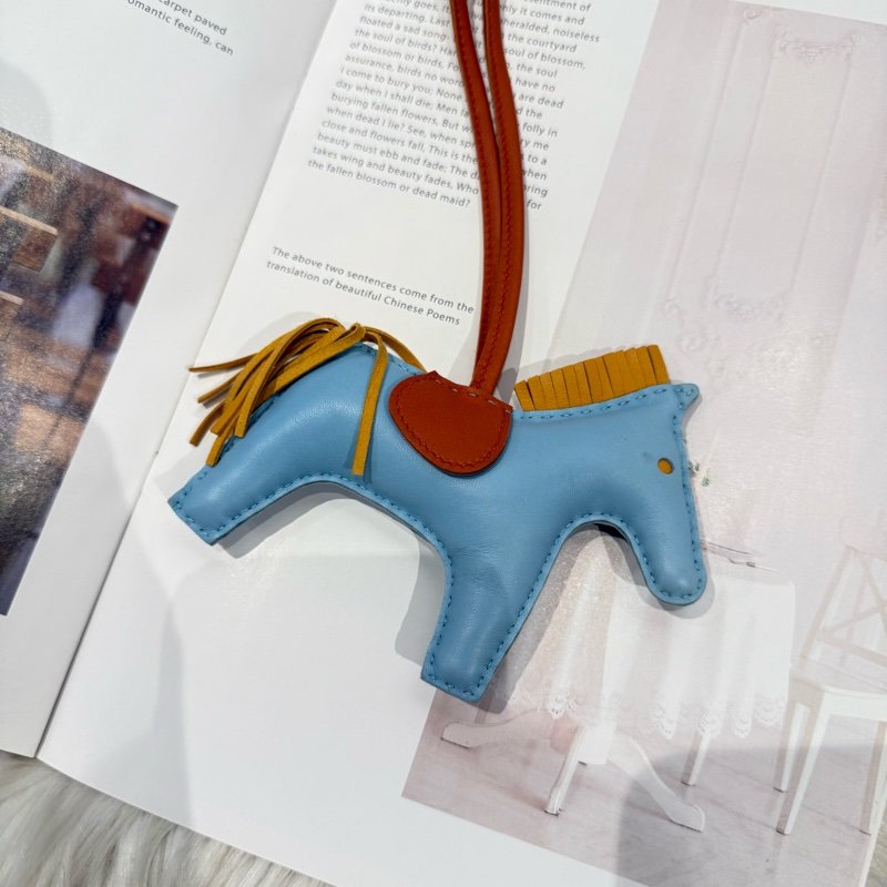 愛馬仕 中馬吊飾 （藍）-1