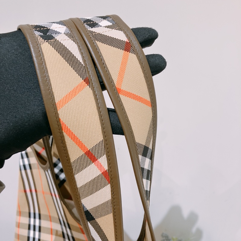 TK1907 BURBERRY 博柏利經典皇室御用格仔花紋中號單肩包包CLASSIC CHECK TOTE BAG MEDIUM CANVAS-19