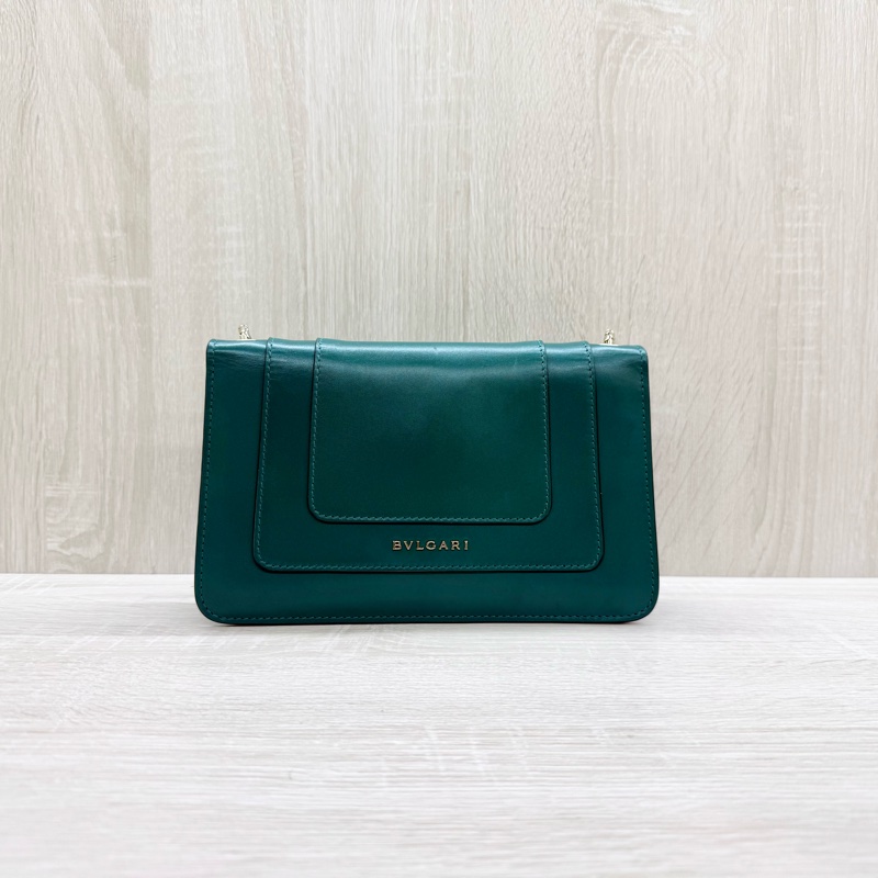 BVLGARI綠牛皮金鍊Serpenti Forever橫版下蓋側背包-1