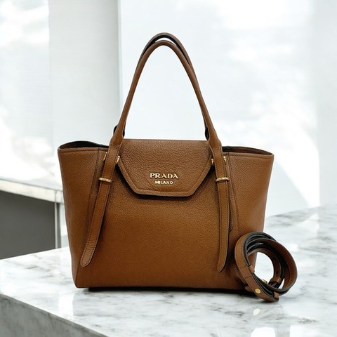 莉亞精品♡Prada 手提斜背包 二手美包