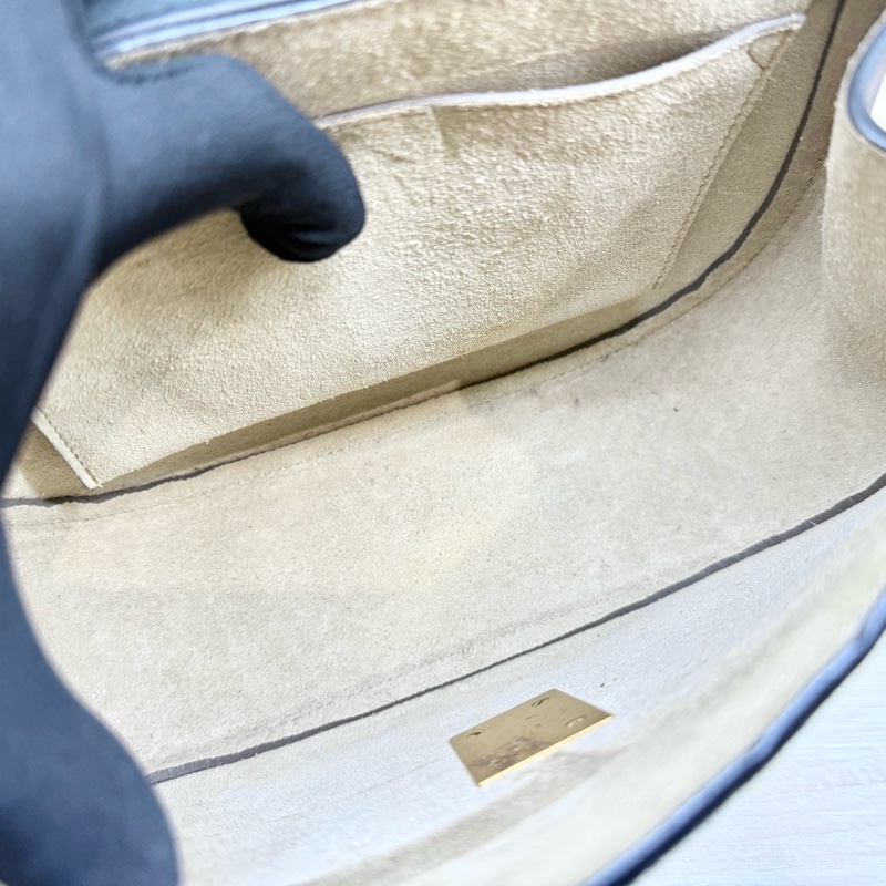 chloe深藍拼麂皮珠釘金釦小豬包-8