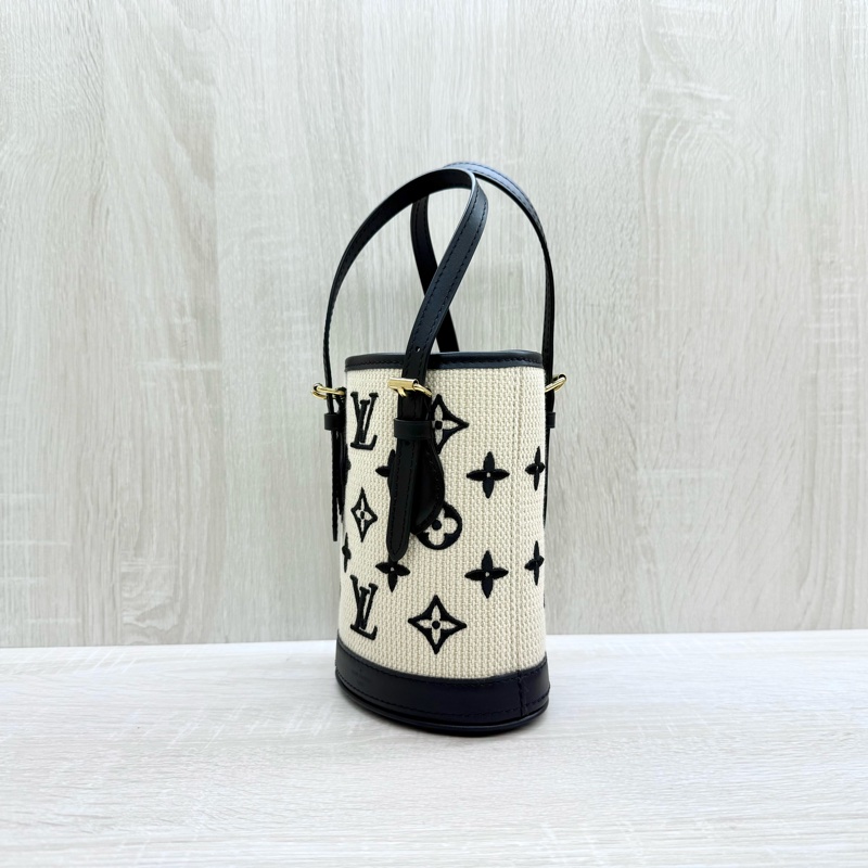 LV米拚黑帆布Bucket nano手提斜背包M82418-2