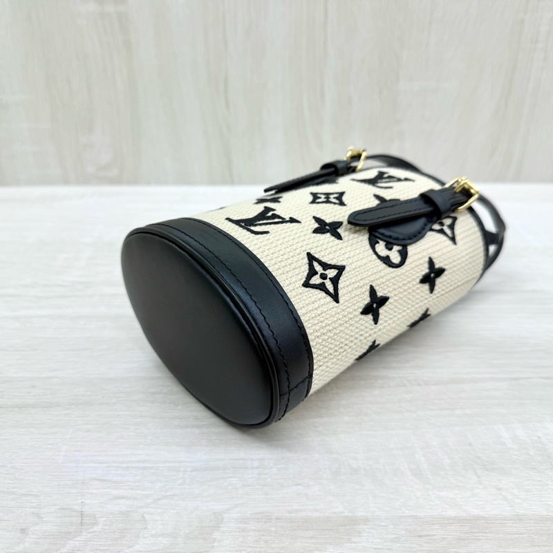 LV米拚黑帆布Bucket nano手提斜背包M82418-5