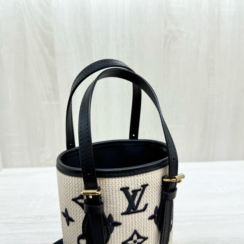 LV米拚黑帆布Bucket nano手提斜背包M82418-9