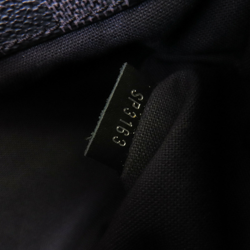 LOUIS VUITTON Damier Graphite District GM肩背袋-7